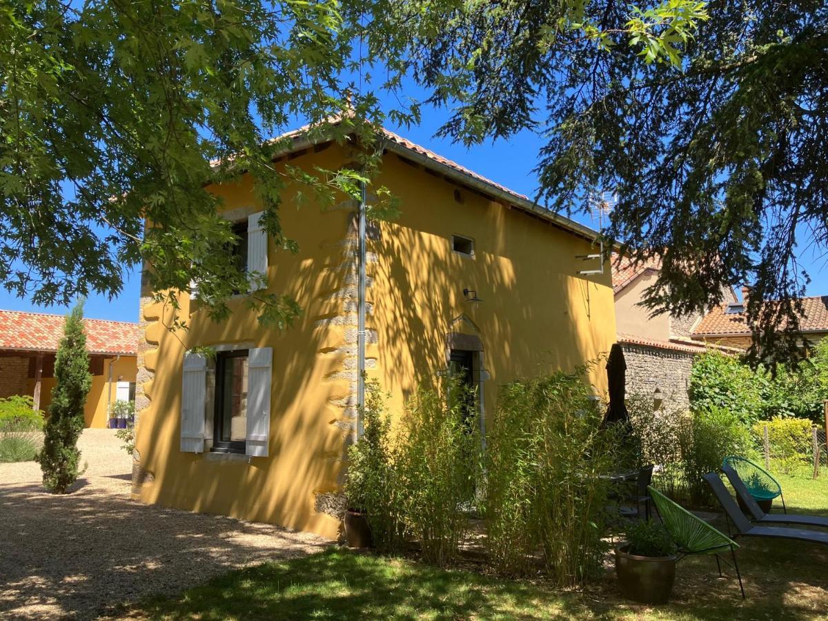 Le Clos De Quintaine Gites De Charme Clessé Exterior foto